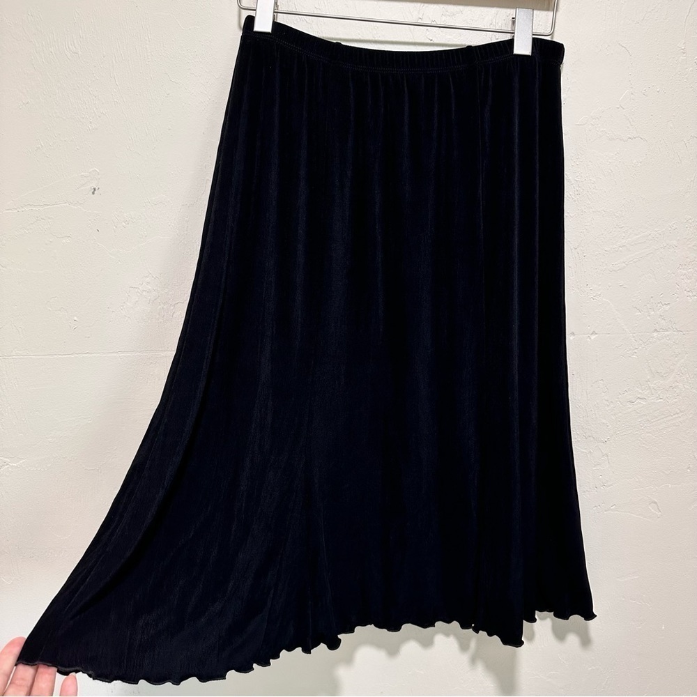 Chico’s Black Travelers Pull on a-line Skirt fit & flare triangle insets size 2